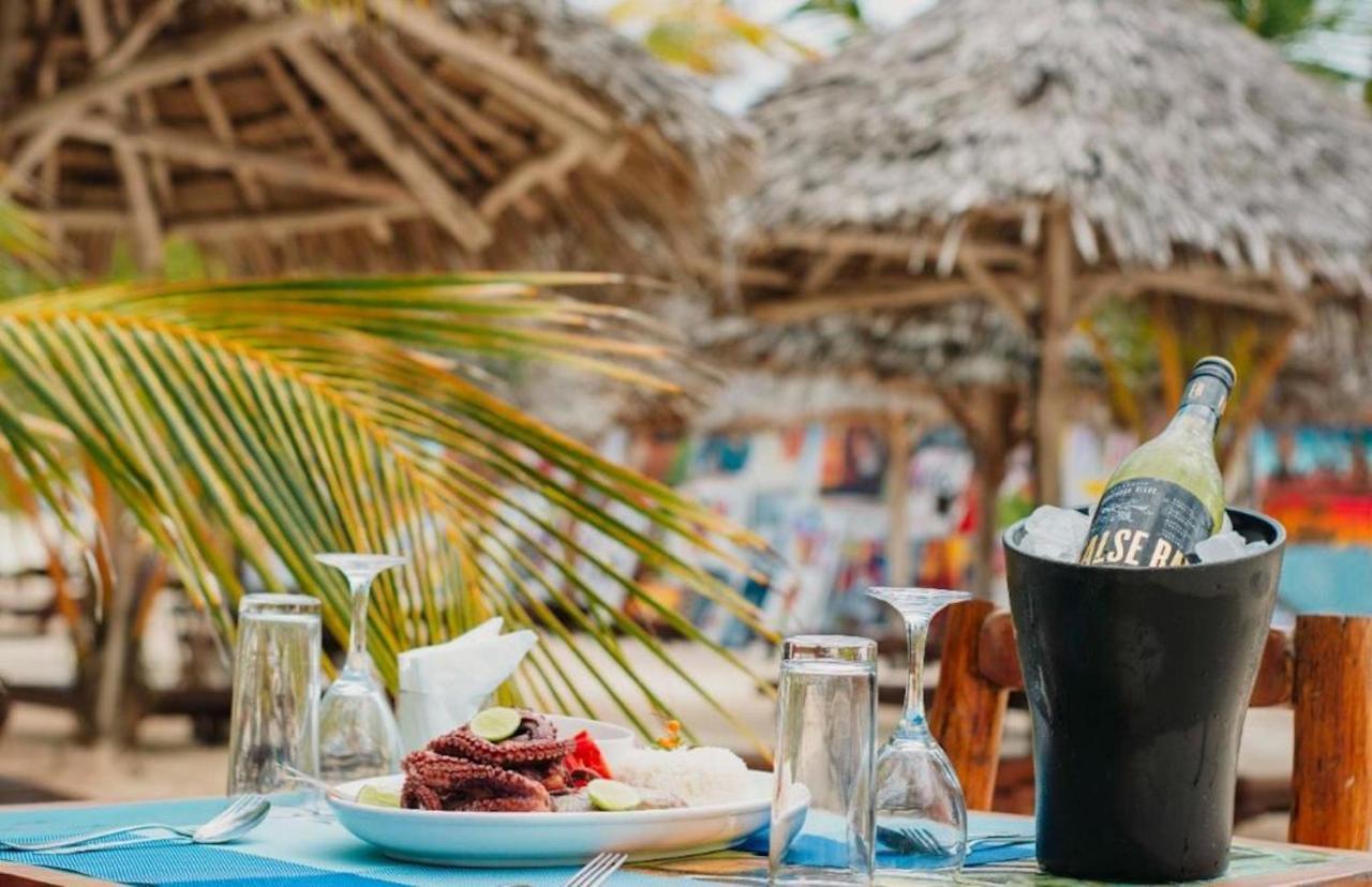 Mocco Beach Villa Кендва Екстериор снимка