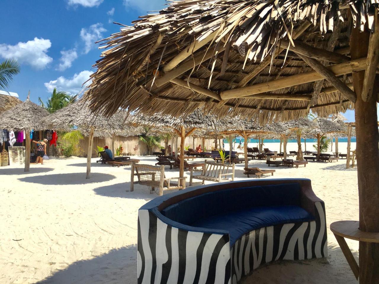 Mocco Beach Villa Кендва Екстериор снимка