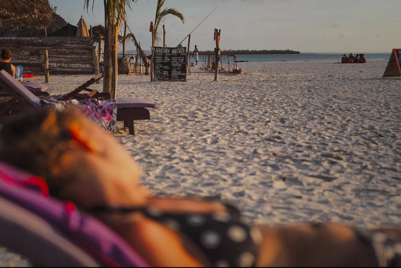 Mocco Beach Villa Кендва Екстериор снимка