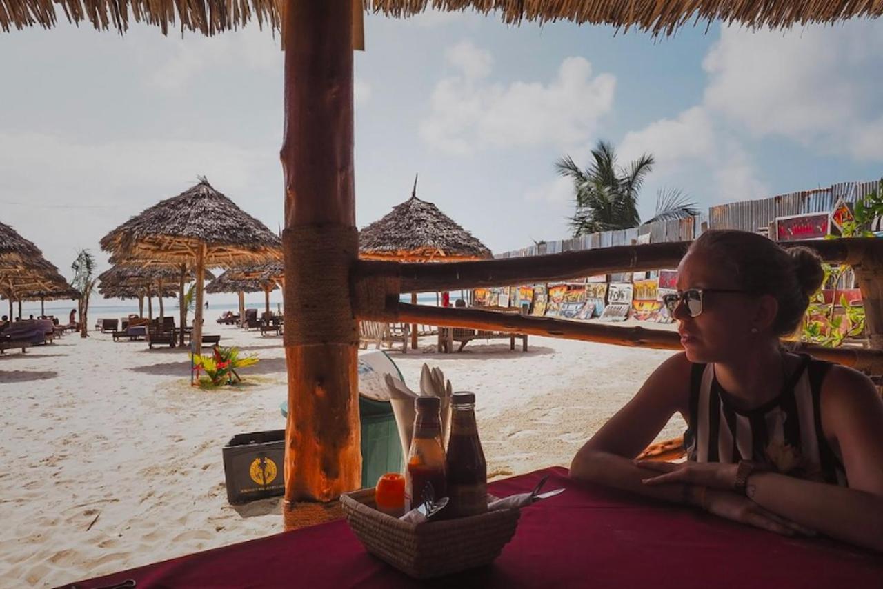Mocco Beach Villa Кендва Екстериор снимка